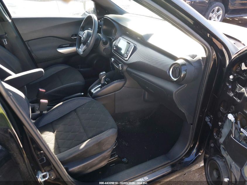 2018 Nissan Kicks Sv