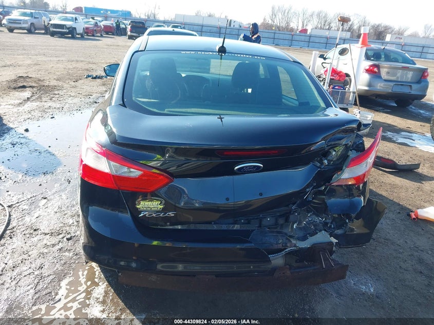 2012 Ford Focus Se VIN: 1FAHP3F25CL405305 Lot: 44309824