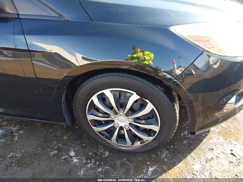 2012 Ford Focus Se VIN: 1FAHP3F25CL405305 Lot: 44309824