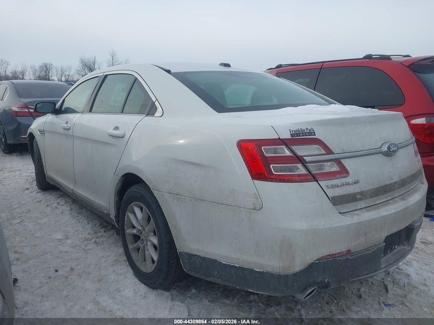 2015 Ford Taurus Se