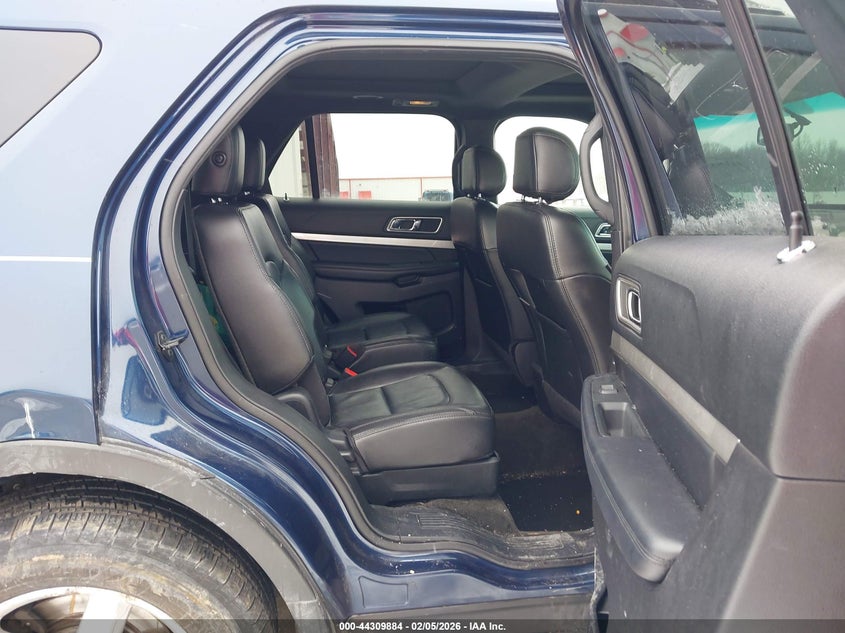 1FM5K8D87HGA98313 2017 Ford Explorer 3.5 Xlt blue