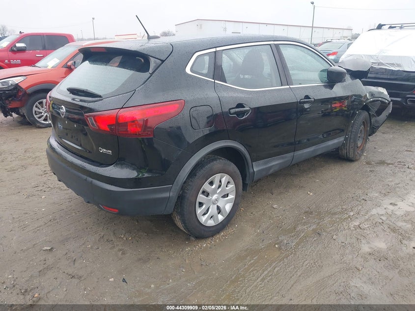 2018 Nissan Rogue Sport S