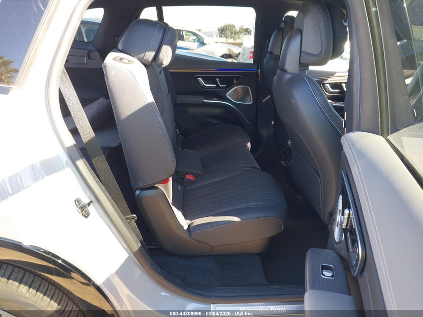 4JGDM4EB0PA024211 Mercedes-Benz Eqs 580 Suv 4matic