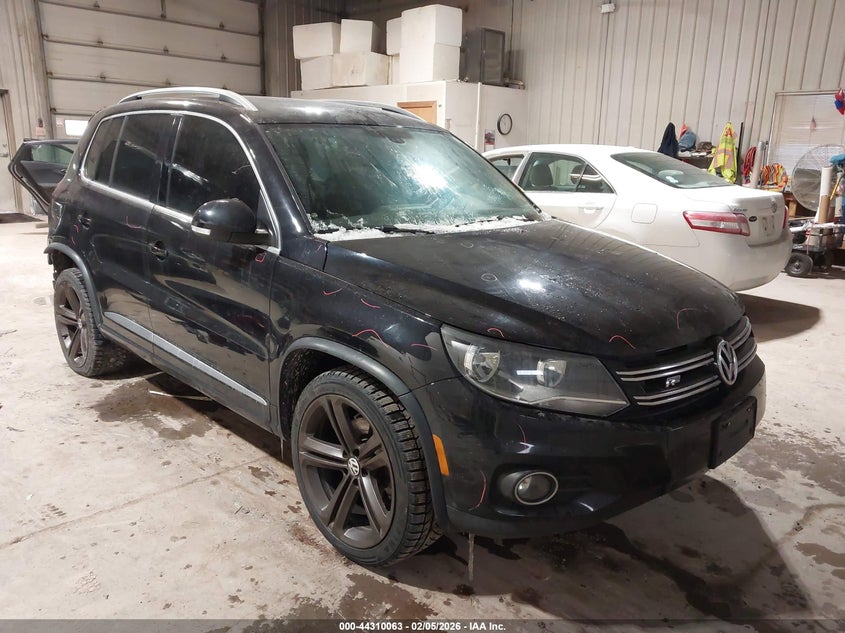 2016 Volkswagen Tiguan R-Line