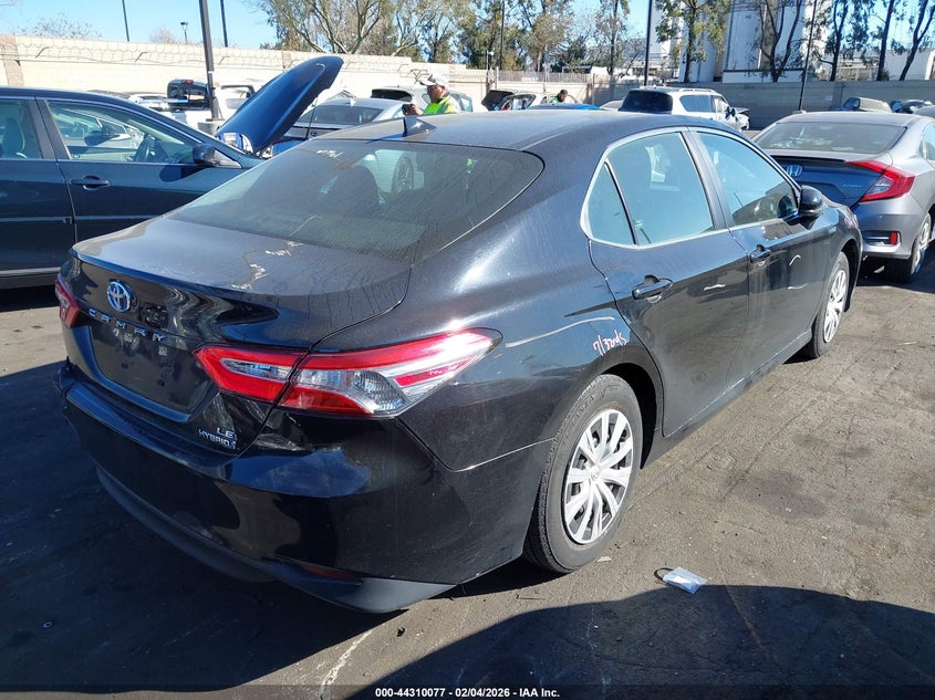2020 Toyota Camry Le Hybrid