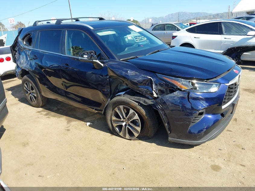 2025 Toyota Highlander Hybrid Xle