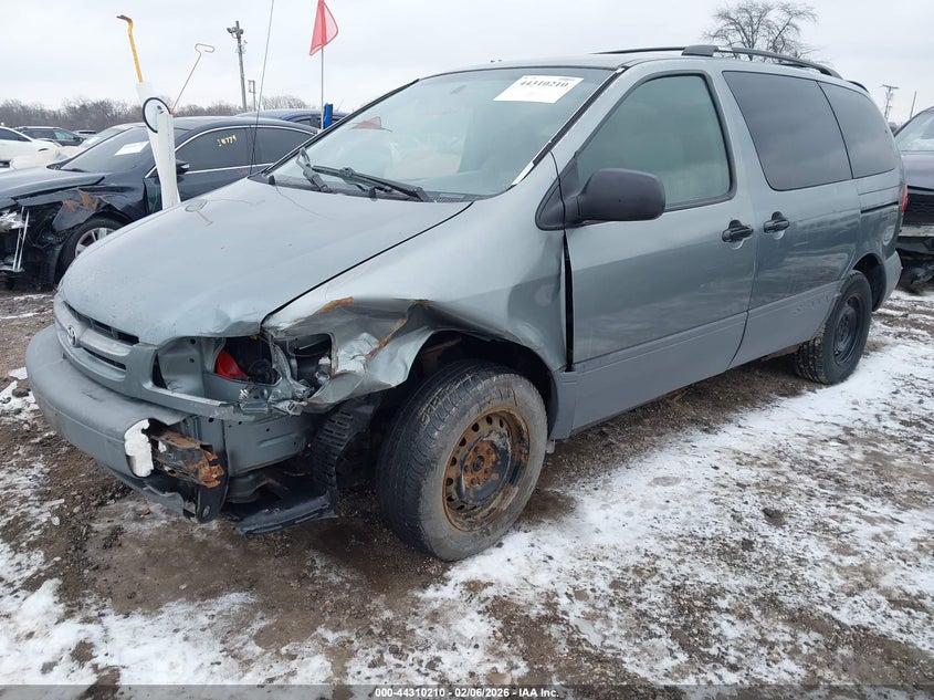 1998 Toyota Sienna Le