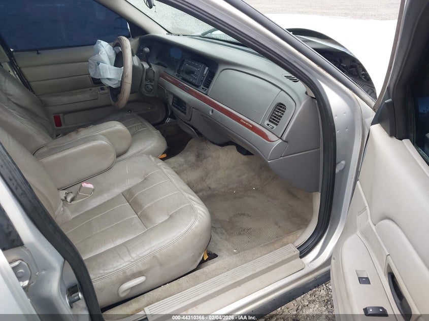 2011 Ford Crown Victoria Lx