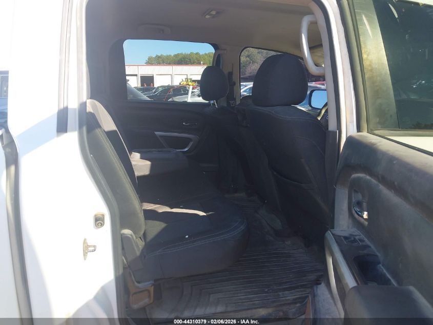 2017 Nissan Titan Sv