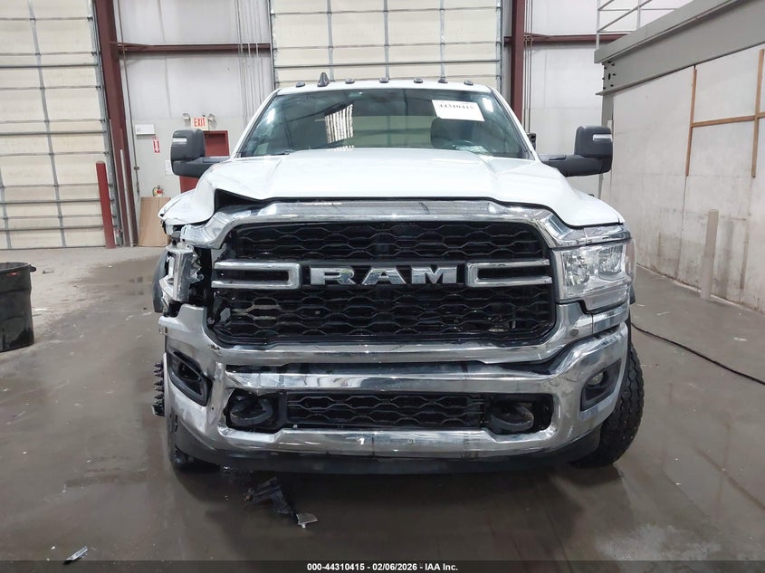 2024 Ram 5500 Chassis Tradesman/Slt/Laramie/Limited VIN: 3C7WRNFL7RG172598 Lot: 44310415