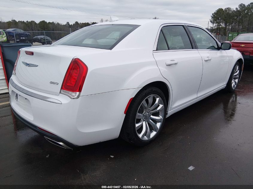 2018 Chrysler 300 Touring