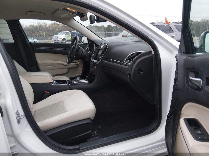 2018 Chrysler 300 Touring