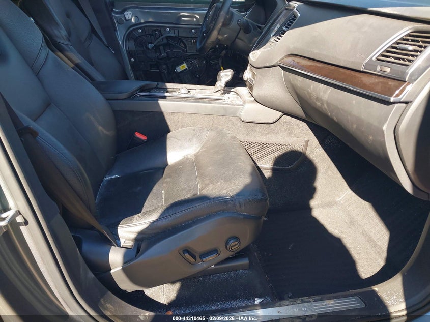 2019 Volvo Xc90 T6 Momentum