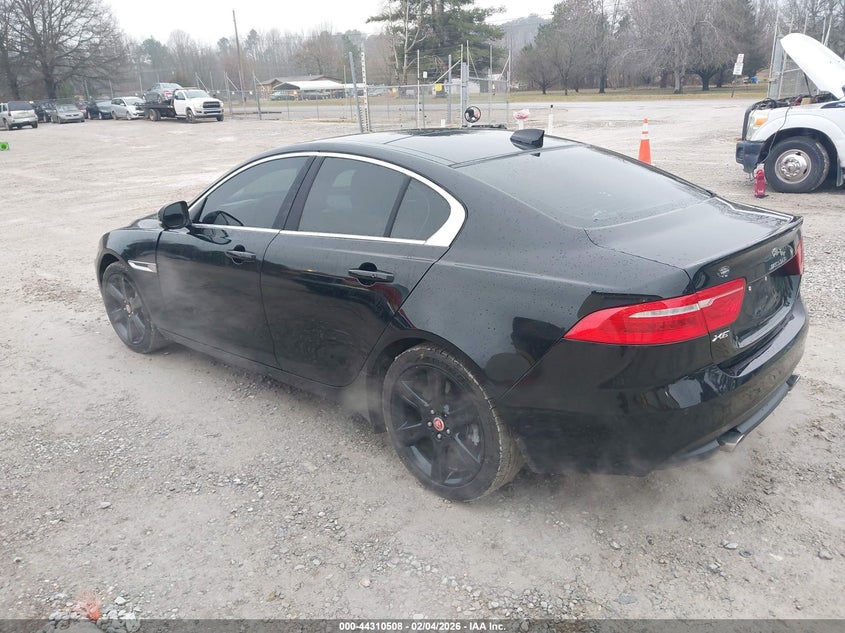 2017 Jaguar Xe 25T Prestige