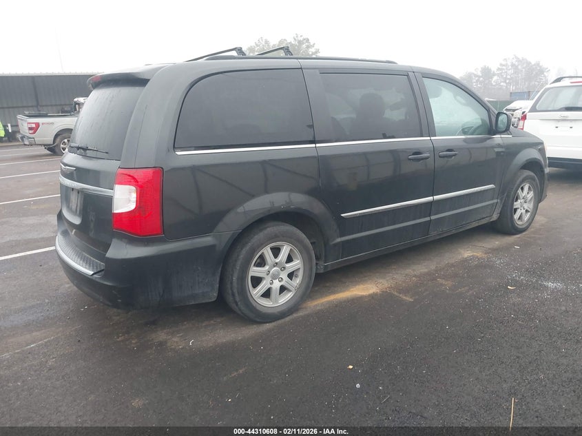 2011 Chrysler Town & Country Touring