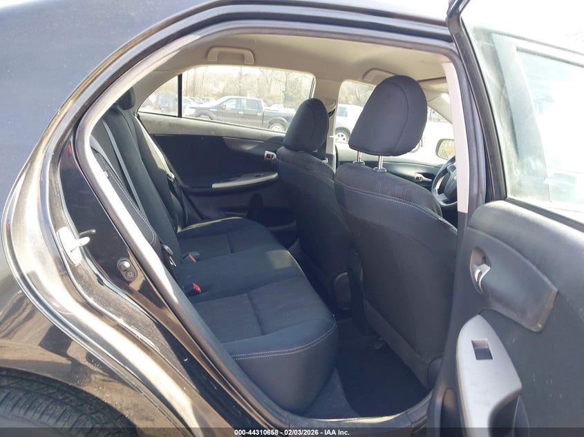 2012 Toyota Corolla 1.8 S black Lot 111044310658 Vin 5YFBU4EE3CP037546