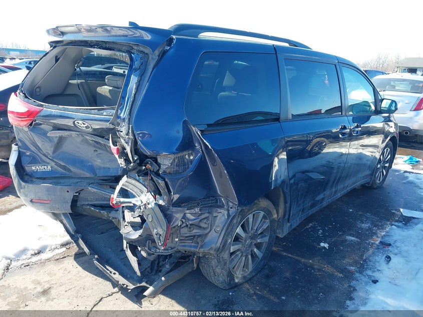 2018 Toyota Sienna Xle Premium 7 Passenger