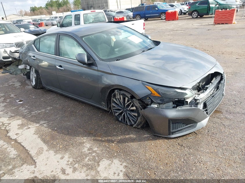 2023 Nissan Altima Sv Fwd