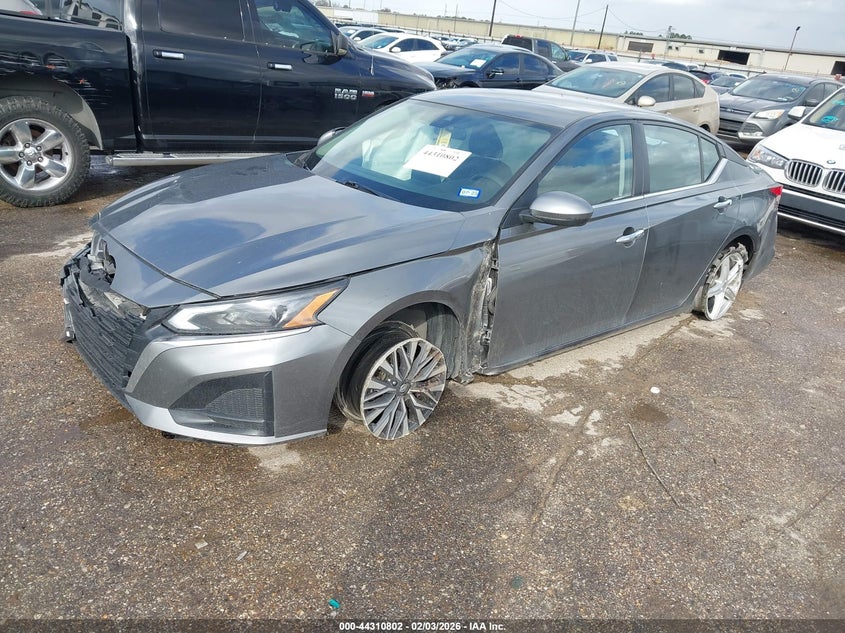 2023 Nissan Altima Sv Fwd