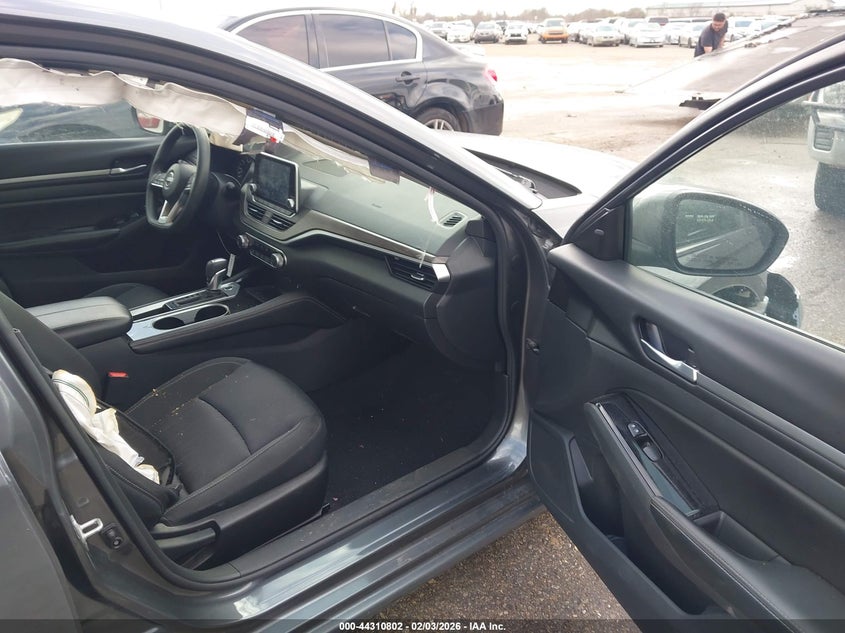 2023 Nissan Altima Sv Fwd