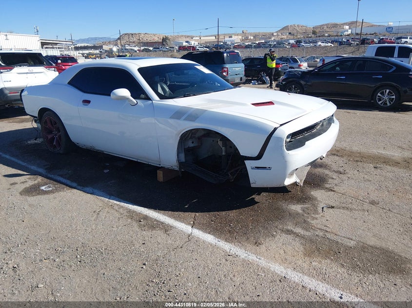 Vin: 2c3cdzbg0fh850736, lot: 44807199, dodge challenger sxt plus 2015 img_1