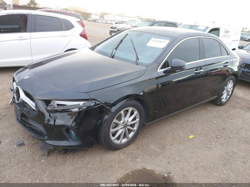 2021 Mercedes-Benz A 220