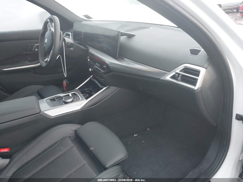 VIN: 3MW89CW03T8F93751 2026 BMW 330I XDRIVE NA