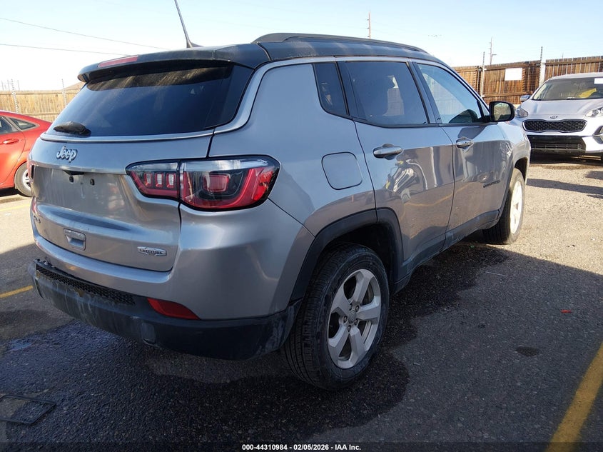 2018 Jeep Compass 2.4 Latitude 4X4 grey Lot 111044310984 Vin 3C4NJDBB9JT168345