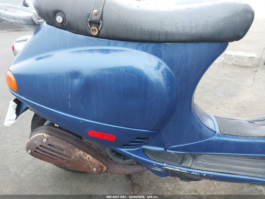 2005 VESPA M198F auction photo 8