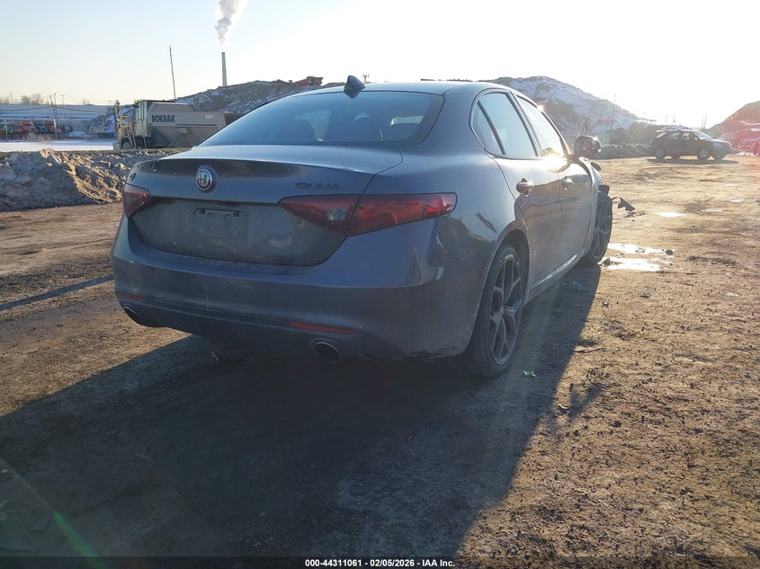 2021 Alfa Romeo Giulia Ti Awd