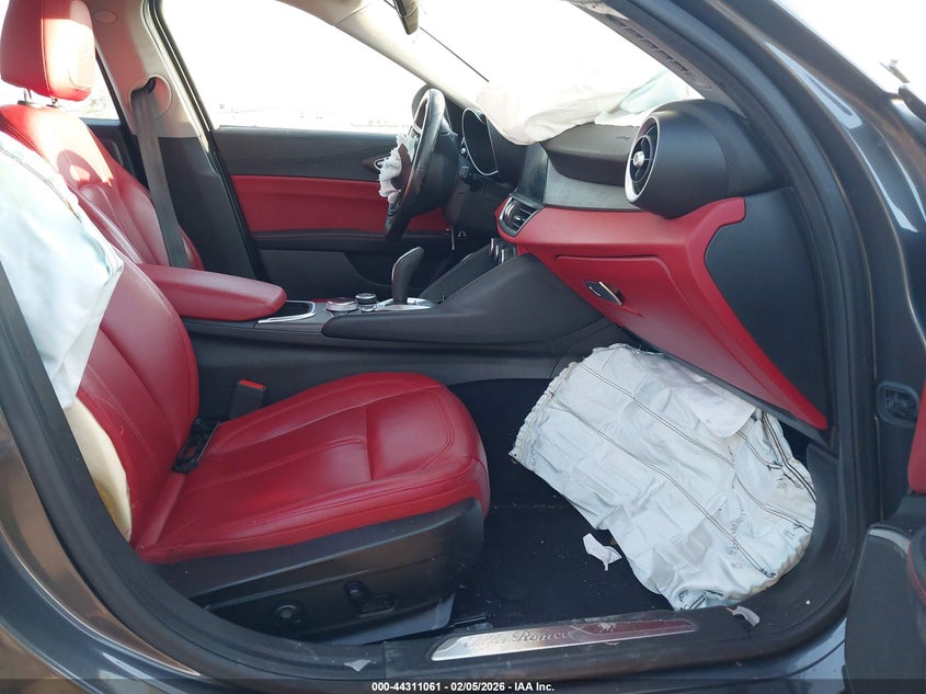 2021 Alfa Romeo Giulia Ti Awd