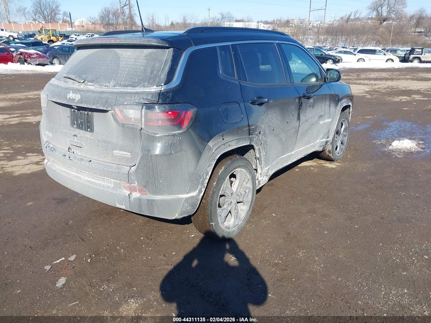 2022 Jeep Compass Latitude Lux 4X4