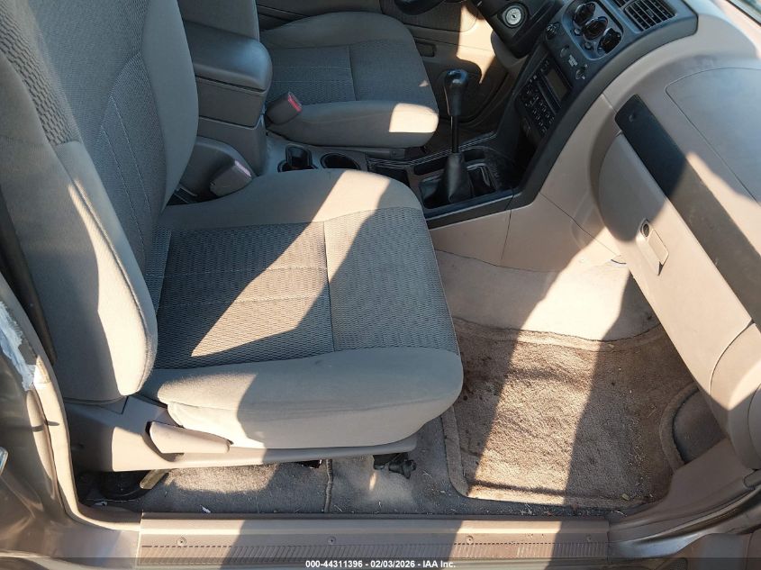 2004 Nissan Frontier Xe