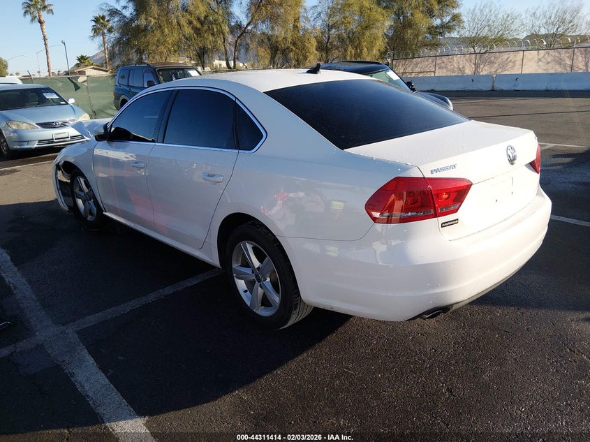 2015 Volkswagen Passat 1.8T Se