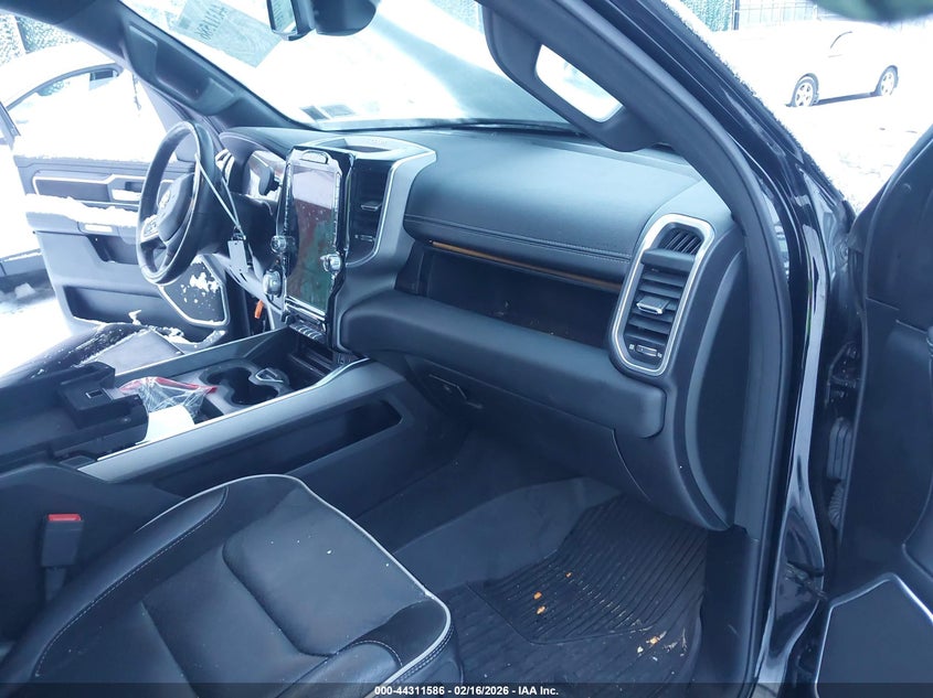 2020 Ram 1500 Laramie 4X4 5'7 Box