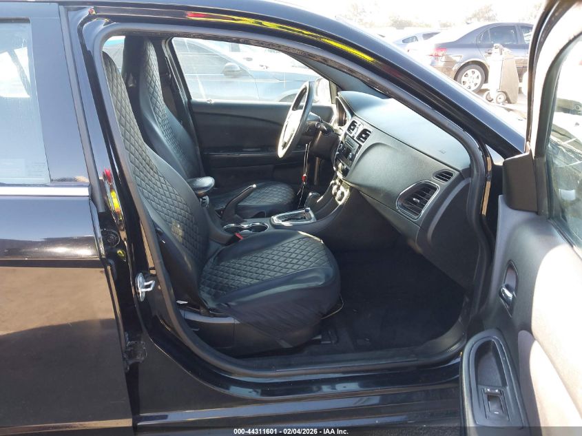 2014 Chrysler 200 Lx