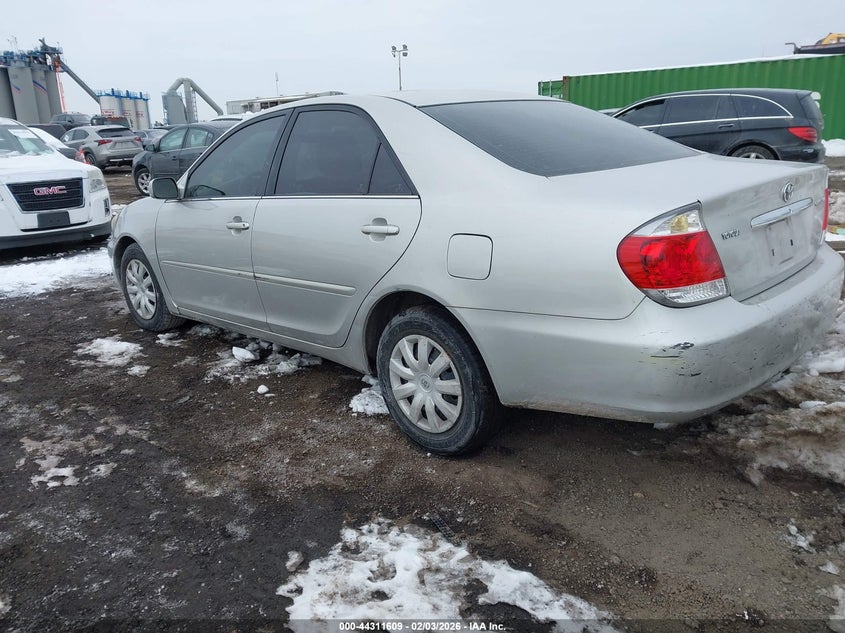 2005 Toyota Camry Le