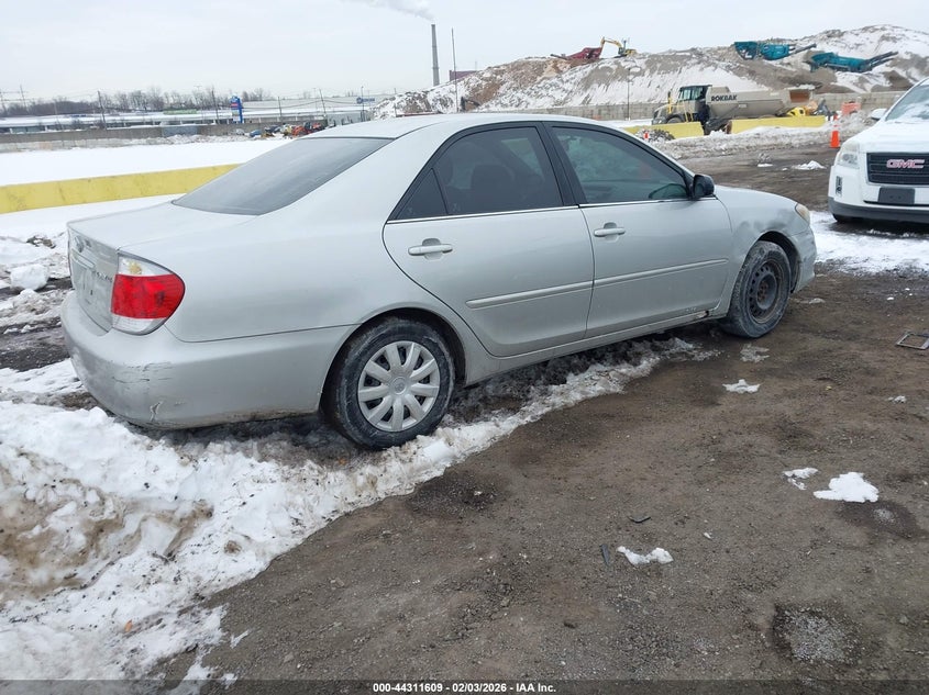 2005 Toyota Camry Le