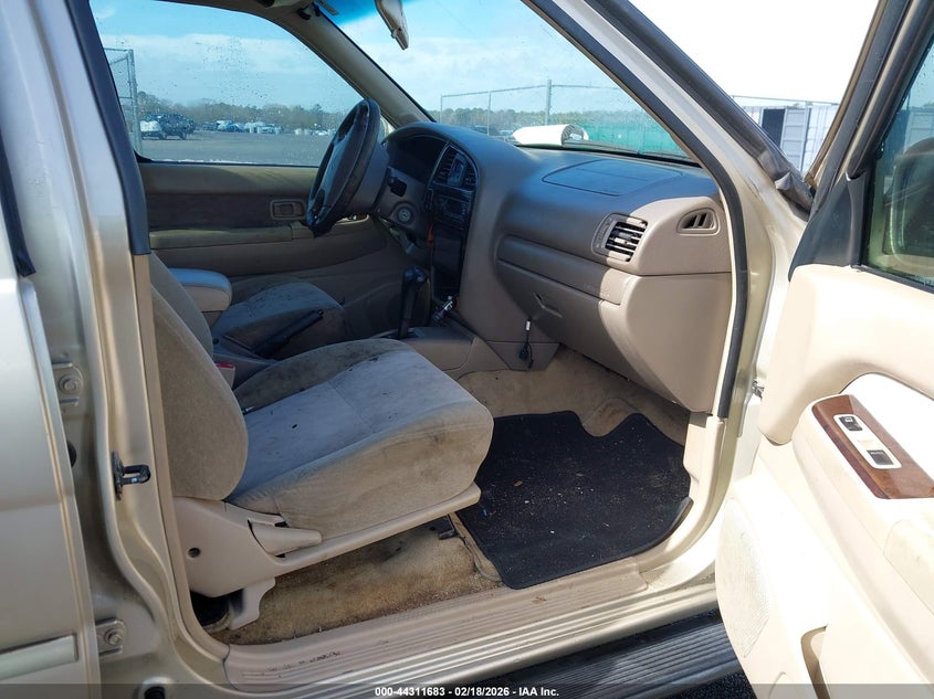2001 Nissan Pathfinder Le