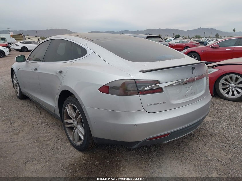 Vin: 5yjsa1h45ff081140, lot: 44808145, tesla model s 85d/p85d 20153