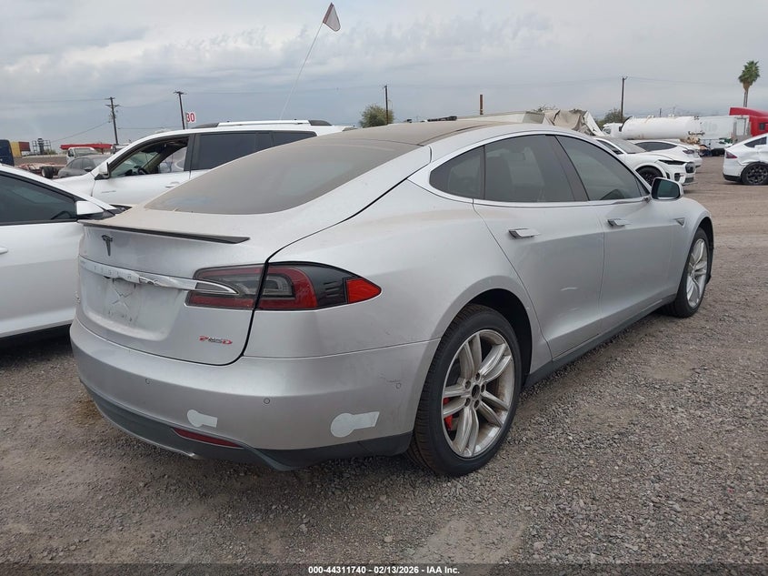 Vin: 5yjsa1h45ff081140, lot: 44808145, tesla model s 85d/p85d 20154