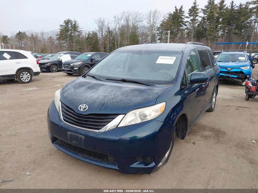 2011 Toyota Sienna Le V6