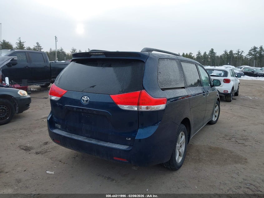 2011 Toyota Sienna Le V6