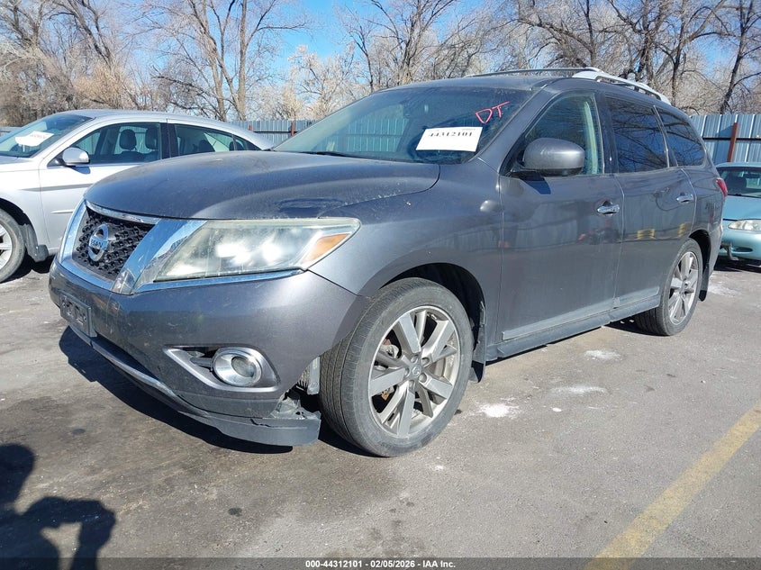 2015 Nissan Pathfinder Platinum