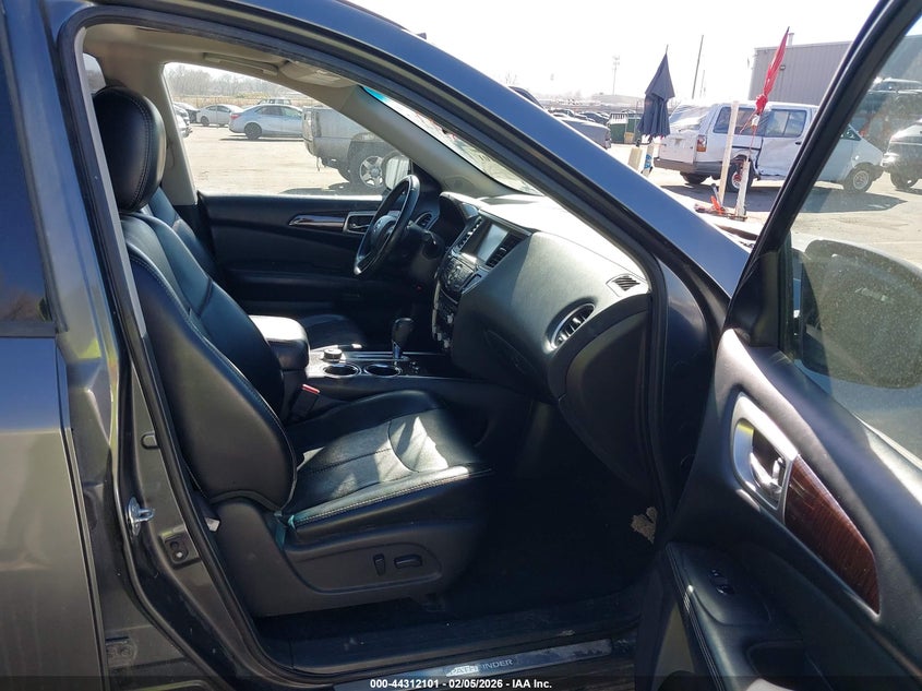 2015 Nissan Pathfinder Platinum