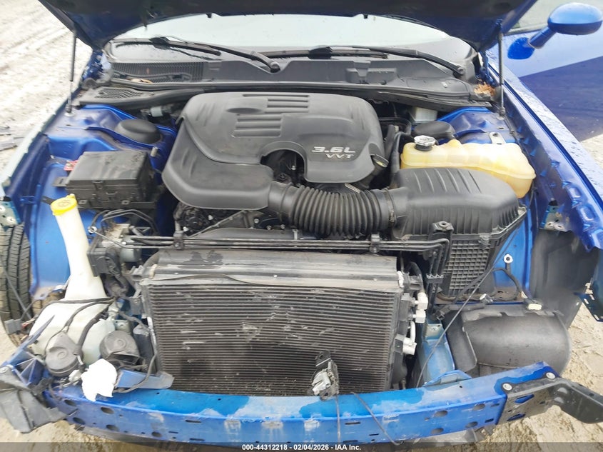 2C3CDZAG5JH219894 2018 Dodge Challenger 3.6 Sxt blue