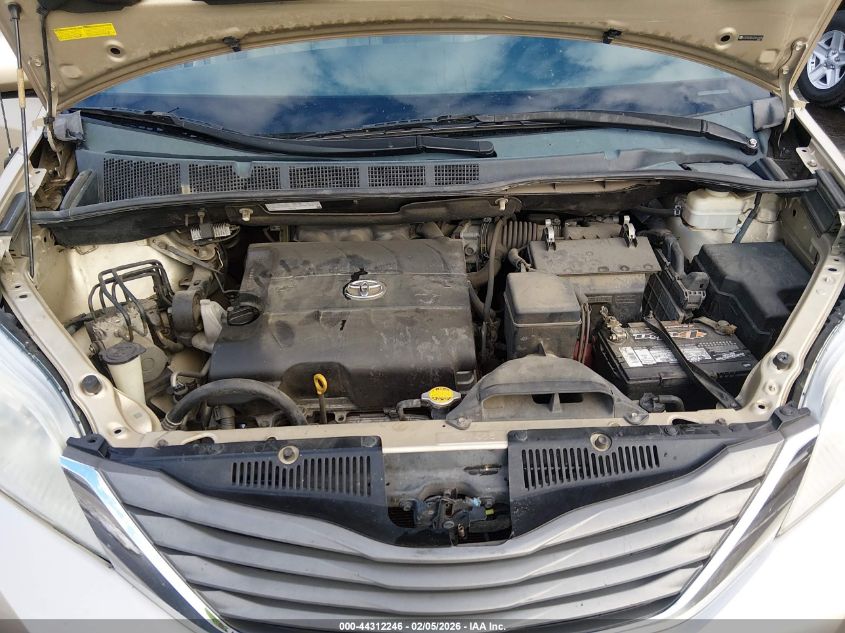 2011 Toyota Sienna Xle V6 VIN: 5TDYK3DC4BS041928 Lot: 44312246