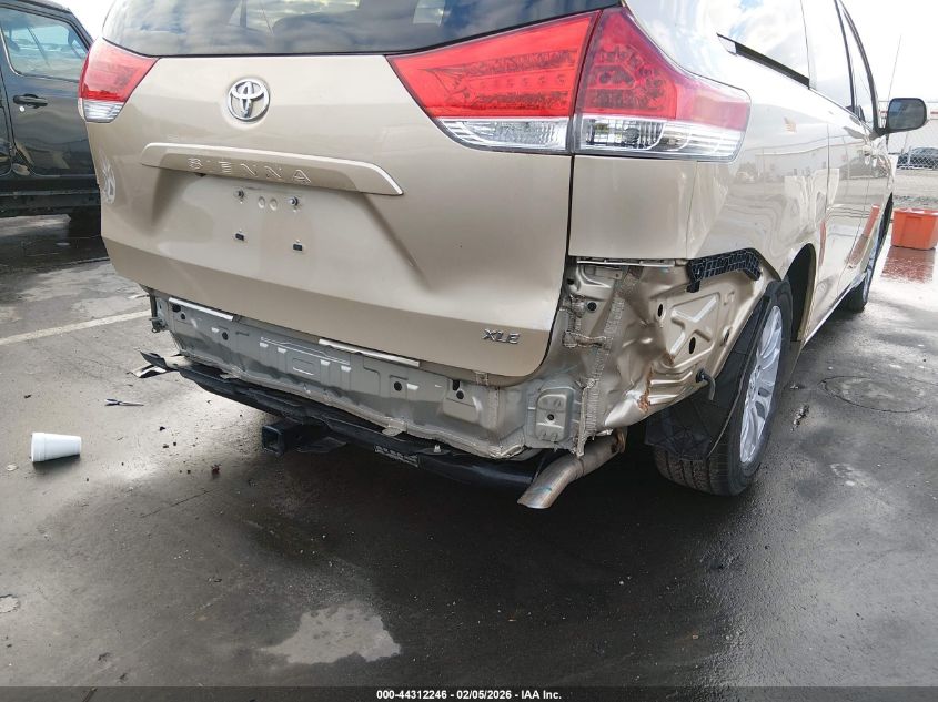 2011 Toyota Sienna Xle V6 VIN: 5TDYK3DC4BS041928 Lot: 44312246