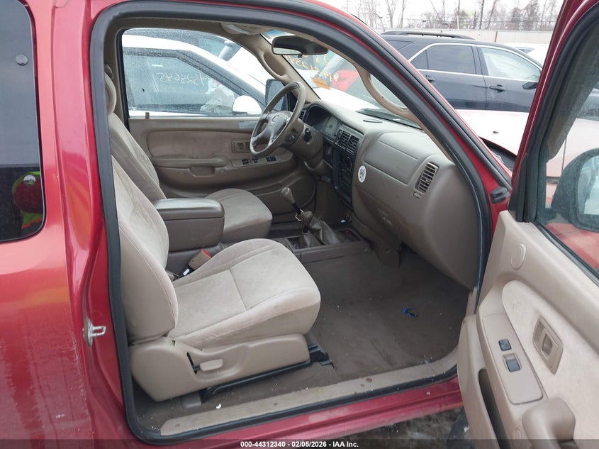 2003 Toyota Tacoma Base V6