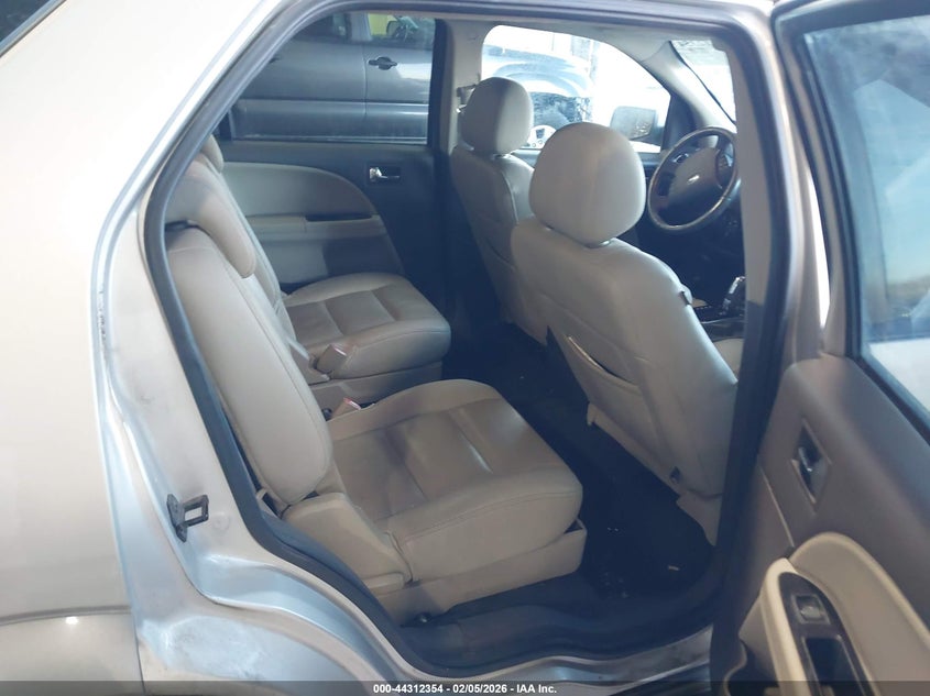 2008 Ford Taurus X Sel VIN: 1FMDK05W18GA20703 Lot: 44312354